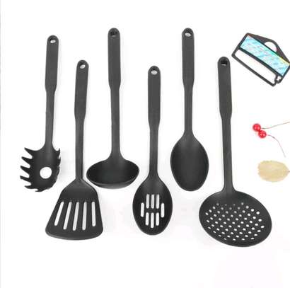Non-stick serving spoons image 2
