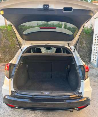 HONDA VEZEL 2018MODEL 2WL 1500cc image 5