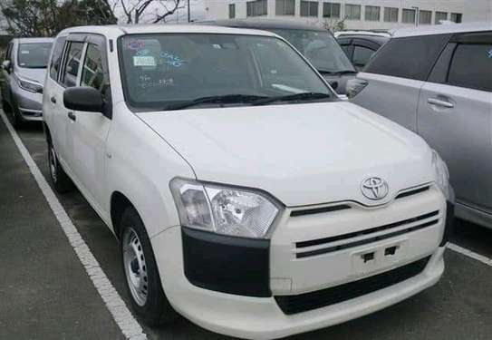 Toyota probox new shape image 1