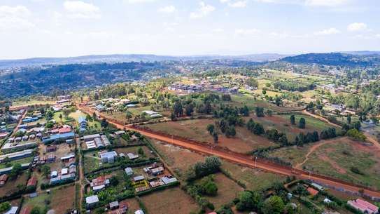 5 Bed Townhouse with En Suite in Kamangu image 3