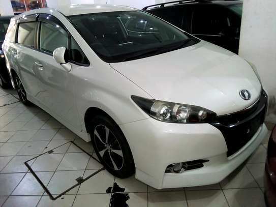 Toyota wish pearl image 4