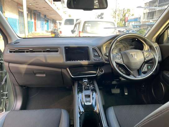 Honda vezel jungle green image 9