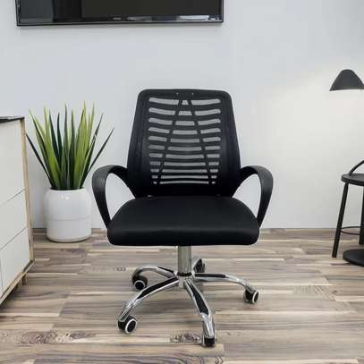 Ergonomic Mesh Swivel Chair for Home & Office image 1