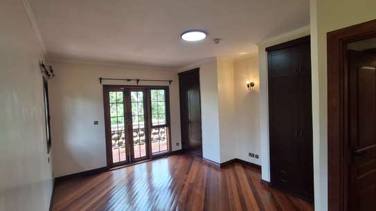 4 Bed Townhouse with En Suite at Kigwa Ridge image 7
