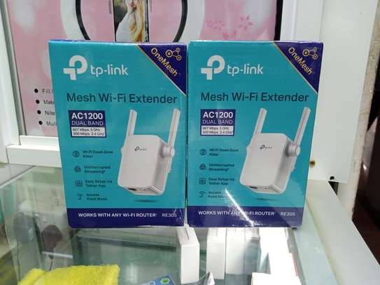 TP-Link RE305 AC1200 Dual-Band Wi-Fi Range Extender image 1