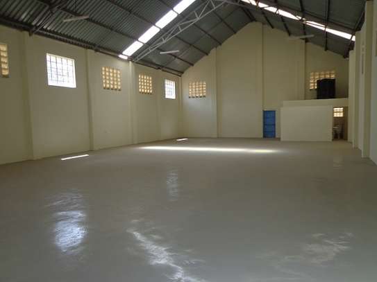 Warehouse with Service Charge Included in Industrial Area image 1