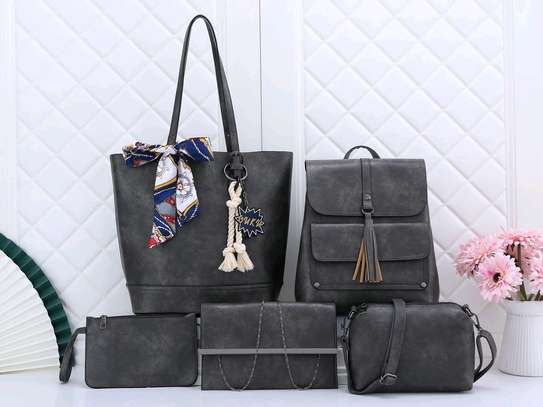 *5 in 1  Designer Ladies Fancy Fashion Leather Handbags* image 1