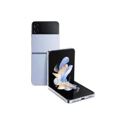 Samsung Galaxy Z Flip 4 image 1