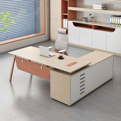Office Desk : 1.6 Meter L-Shaped Executive Desk image 5