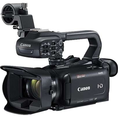 CANON XA15 CAMCORDER image 2