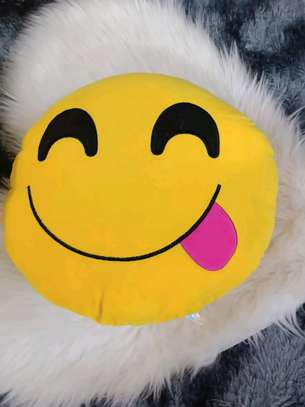 Big size emoji pillows available 🥳🥳🥳
* image 7