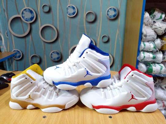 White jordan sneakers image 1