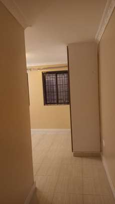 5 Bed Townhouse with En Suite at Ridgemount Court image 24
