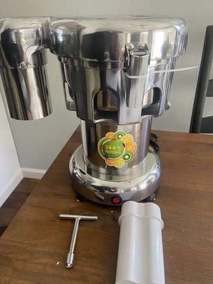 A3000 COMMERCIAL JUICER STAINLESS STEEL JUICE EXTRACTOR image 3
