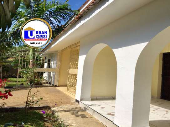 4 Bed House with Garden in Nyali Area image 24