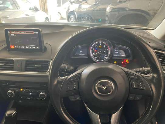 Mazda axela Sunroof image 10