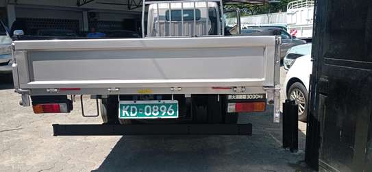 FUSO CANTER LONG CHASSIS FRONT LEAF SPRINGS image 2