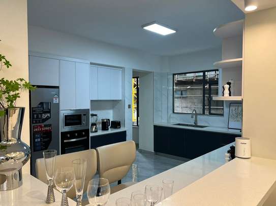 4 Bed Apartment with En Suite in Kilimani image 12