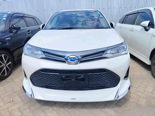 Toyota Fielder wxB hybrid 2wd white 2019 image 1