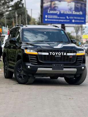 2023 Toyota land cruiser GR SPORT 70th anniversary image 5