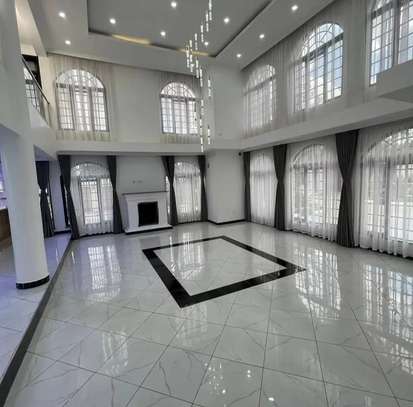 7 Bed House with En Suite in Karen image 7