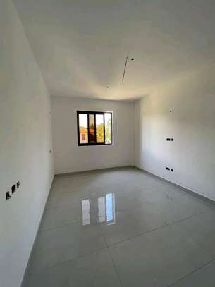 3 Bed Apartment with En Suite at Moyne Drive image 8