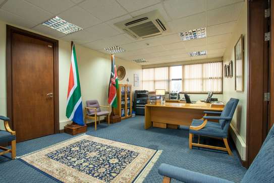 Office  in Kilimani image 9