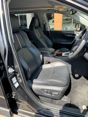 Toyota Rav4 Adventure sunroof image 12