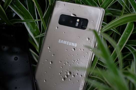 Samsung Galaxy Note 8 image 1
