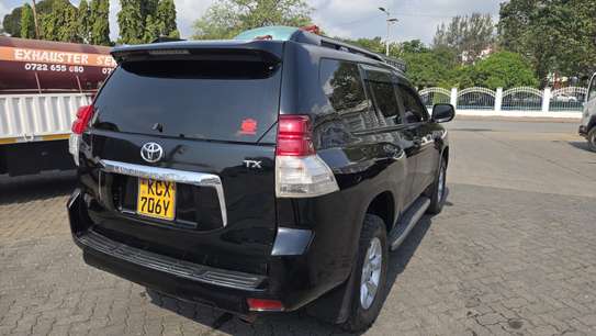 Toyota Landcruiser prado image 2