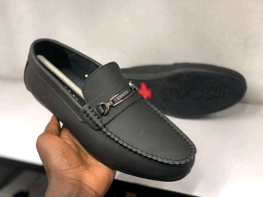*Quality  Designer Casual   Leather Loafers* image 1