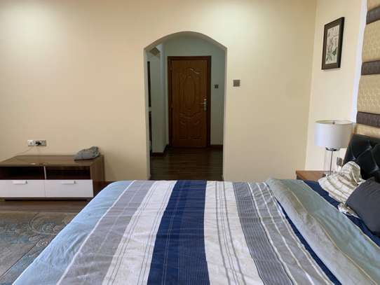 3 Bed Apartment with En Suite in Kilimani image 16