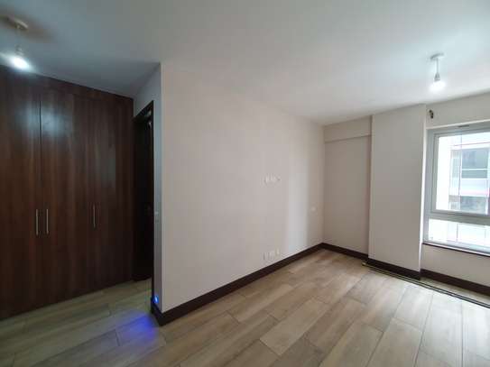 3 Bed Apartment with En Suite in Parklands image 1