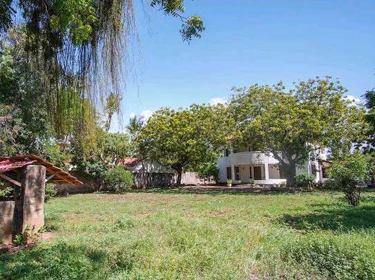 5 bedroom villa for sale in Old nyali Mombasa Kenya image 4