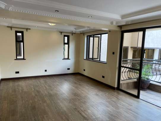 5 Bed Townhouse with Garage in Lavington image 11