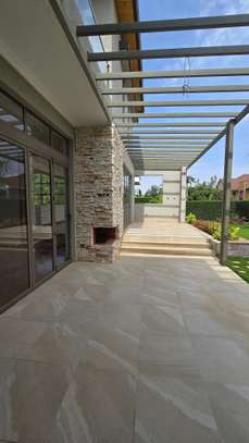 4 Bed House with En Suite in Kiambu Road image 15