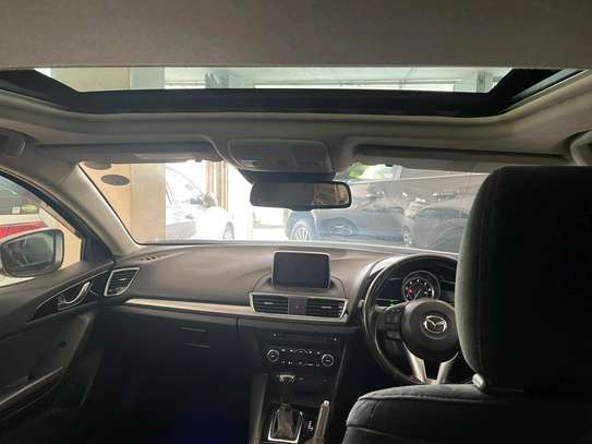 Mazda axela Sunroof image 9