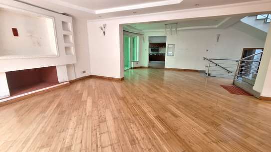 4 Bed Townhouse with En Suite at Riverside Drive image 3