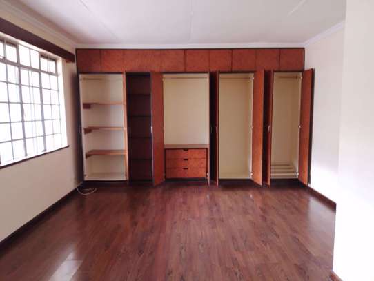 4 bedroom townhouse for rent in Kileleshwa image 11