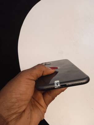 iPhone 11 no cracks, brand As new image 4