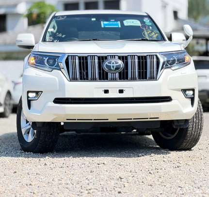 TOYOTA LAND CRUISER PRADO image 2