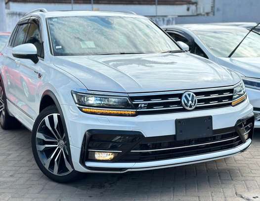 Volkswagen Tiguan R-line 2000cc 2018 image 1