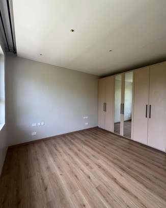 5 Bed Townhouse with En Suite at Manyani East image 7