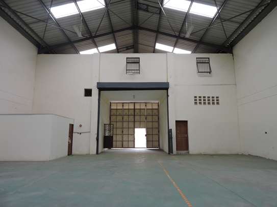8,720 ft² Warehouse with Parking in Athi River image 9
