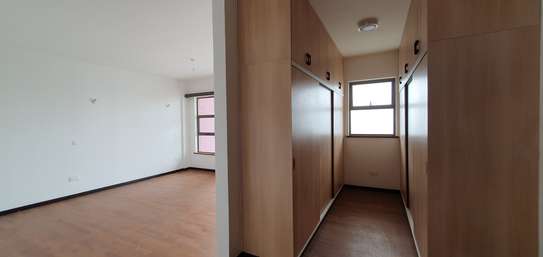 4 Bed Apartment with En Suite in General Mathenge image 6