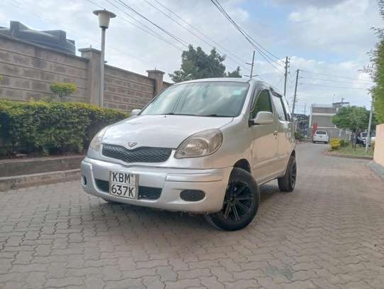 TOYOTA Fun cargo image 1