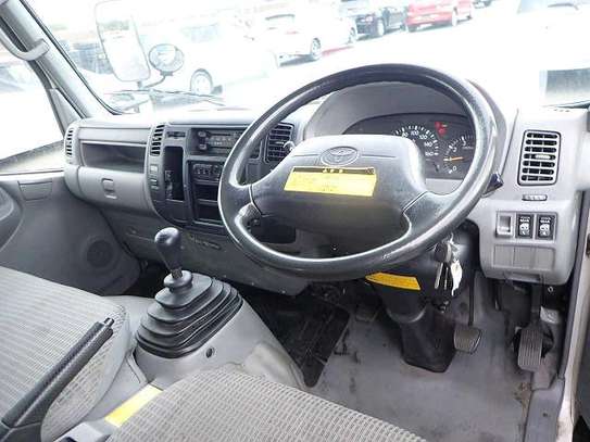 TOYOTA DYNA DOUBLE CABIN image 7