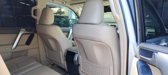 Toyota Land cruiser Prado TZ-G Silver 2018 image 9