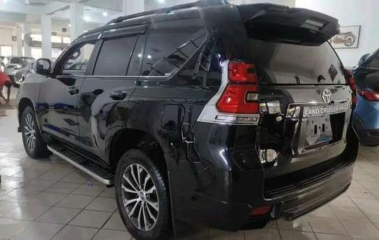 Toyota land Cruiser Prado TZ-G Black 4wd 2018 image 11