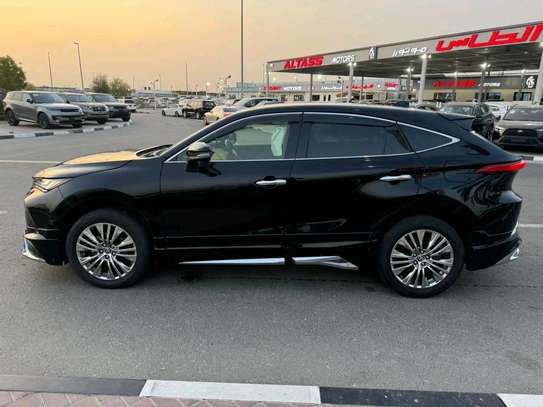 Toyota Harrier black 2021 model image 10